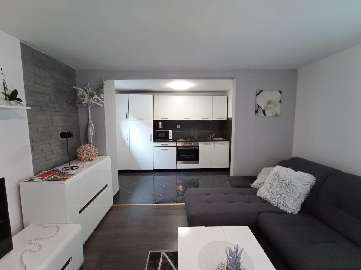 Apartmán Petra Ðakovo Exteriér fotografie